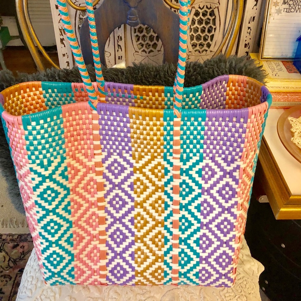 Summer bag 13 inches x 13 with long handles.